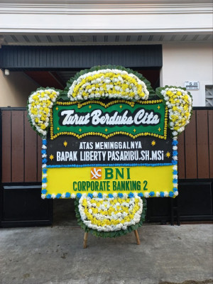 Papan Bunga Duka di Idi Rayeuk