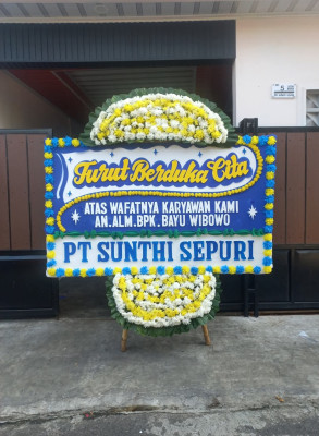 Papan Bunga Duka di Idi Rayeuk