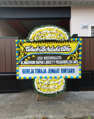 Papan Bunga Duka di Idi Rayeuk