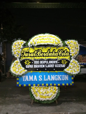 Papan Bunga Duka di Idi Rayeuk